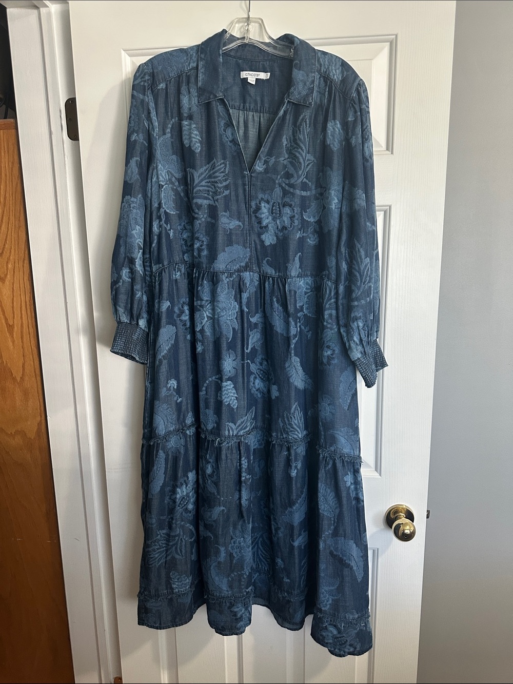 Chico's Denim-Blue Floral Tiered Long-Sleeve Midi Dress 16-18 Has pockets!!!